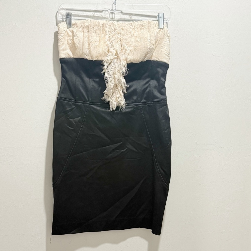 BEBE Women’s Black Ivory Eyelash Lace Ruffle Front Strapless Bodycon Dress Sz M